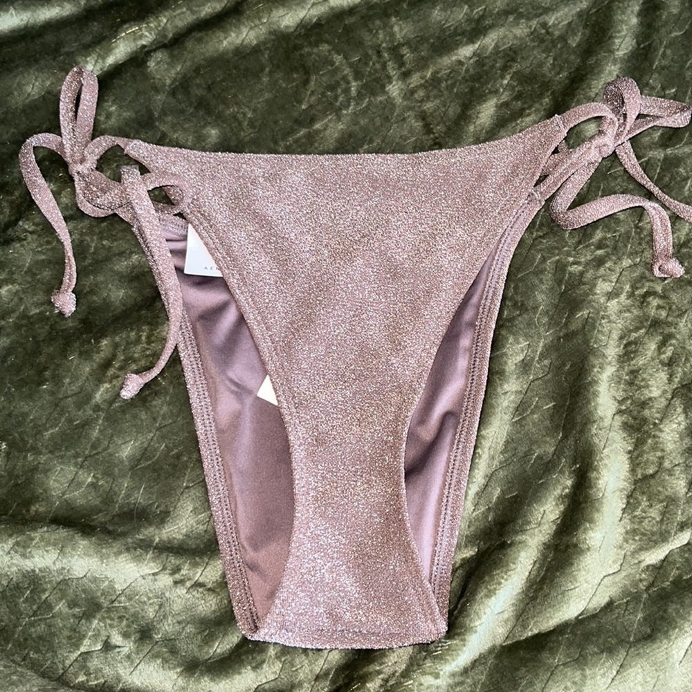 Two piece Bikini - Picture 3 of 5